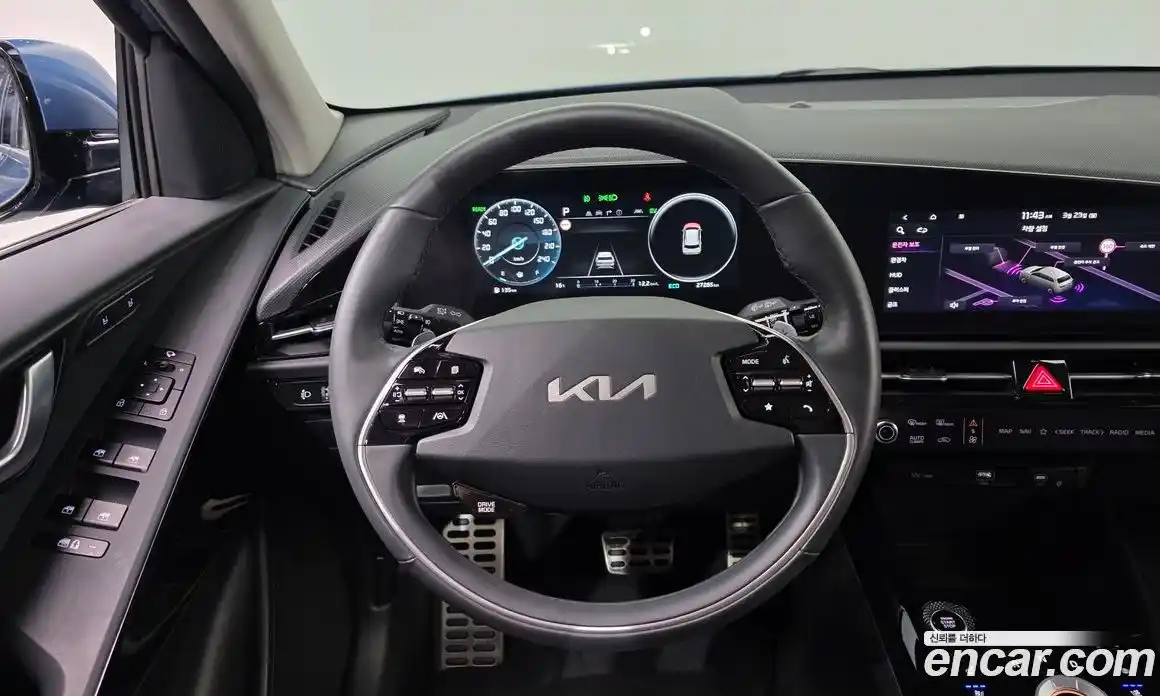 Kia Niro 2023 1.6 Автомат в Москве № 855360, фото 13