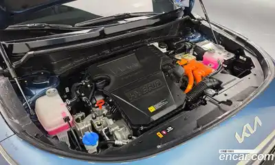 Kia Niro 2023 1.6 Автомат в Москве № 855360, миниатюра 6