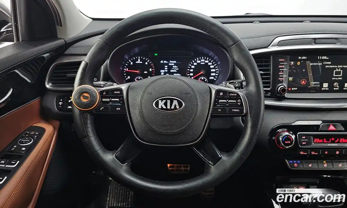 Kia Sorento 2019 2.0 Автомат в Москве № 855428, фото 13