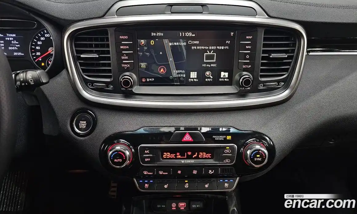 Kia Sorento 2019 2.0 Автомат в Москве № 855428, фото 14