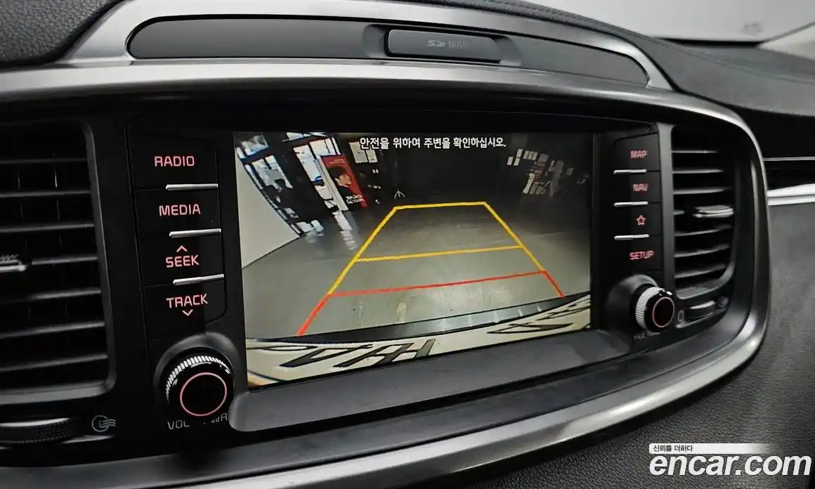 Kia Sorento 2019 2.0 Автомат в Москве № 855428, фото 15