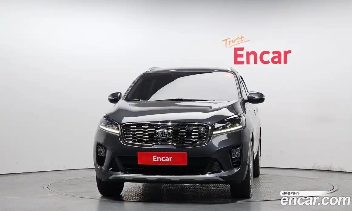 Kia Sorento 2019 2.0 Автомат в Москве № 855428, фото 3