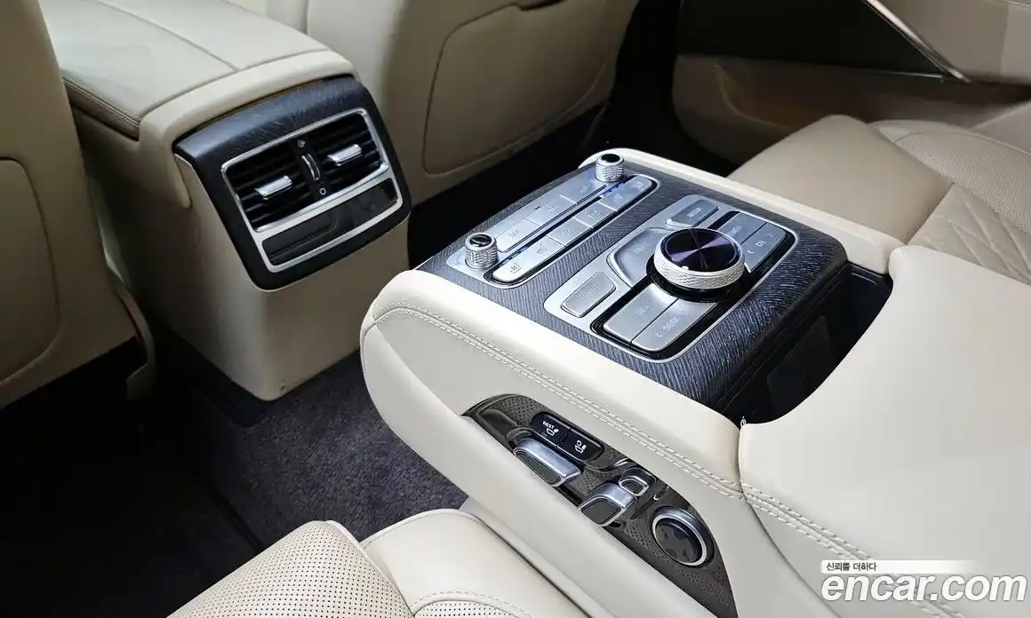 Kia K9 2022 3.8 Автомат в Москве № 855705, фото 17