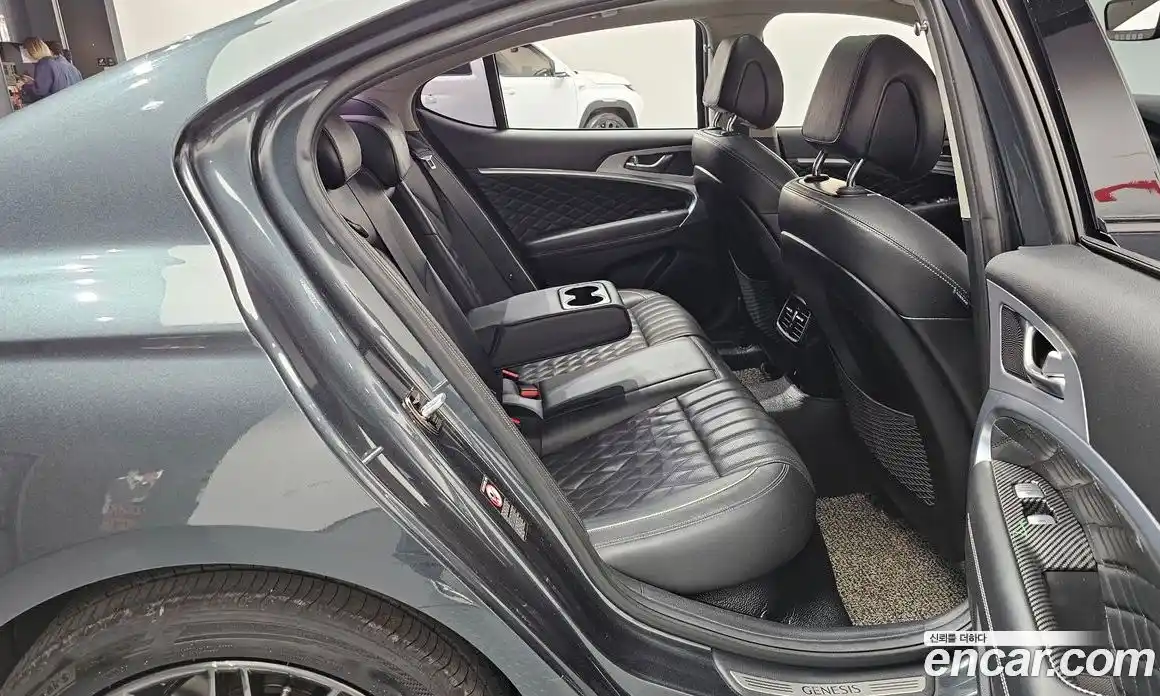 Genesis G70 2018 2.0 Классический в Москве № 855986, фото 12