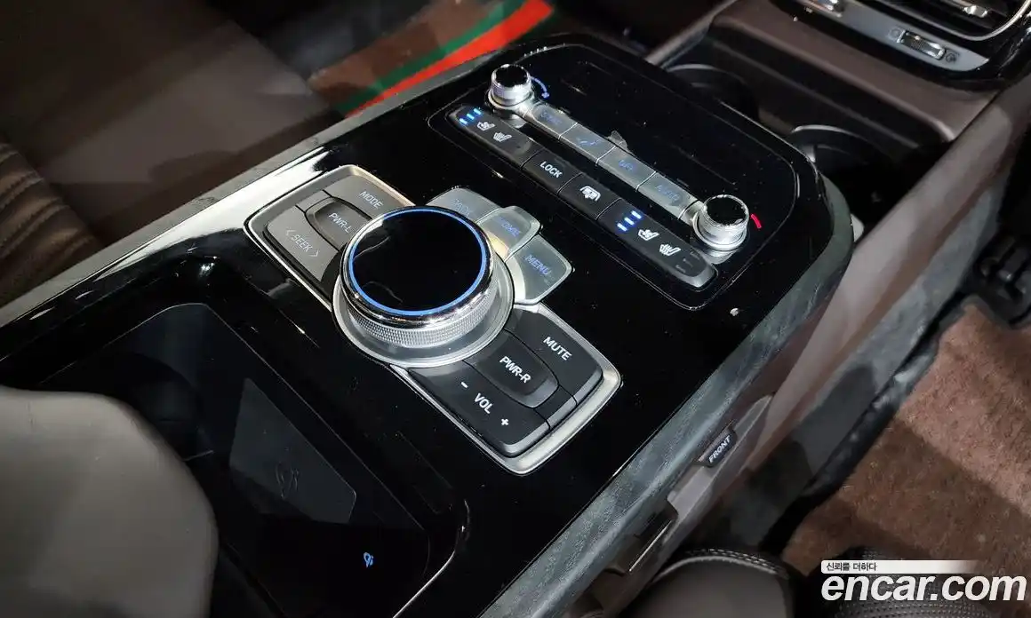 Genesis G90 2019 5.0 Автомат в Москве № 856117, фото 19