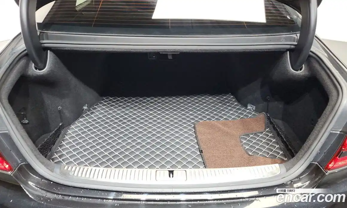 Genesis G90 2019 5.0 Автомат в Москве № 856117, фото 20