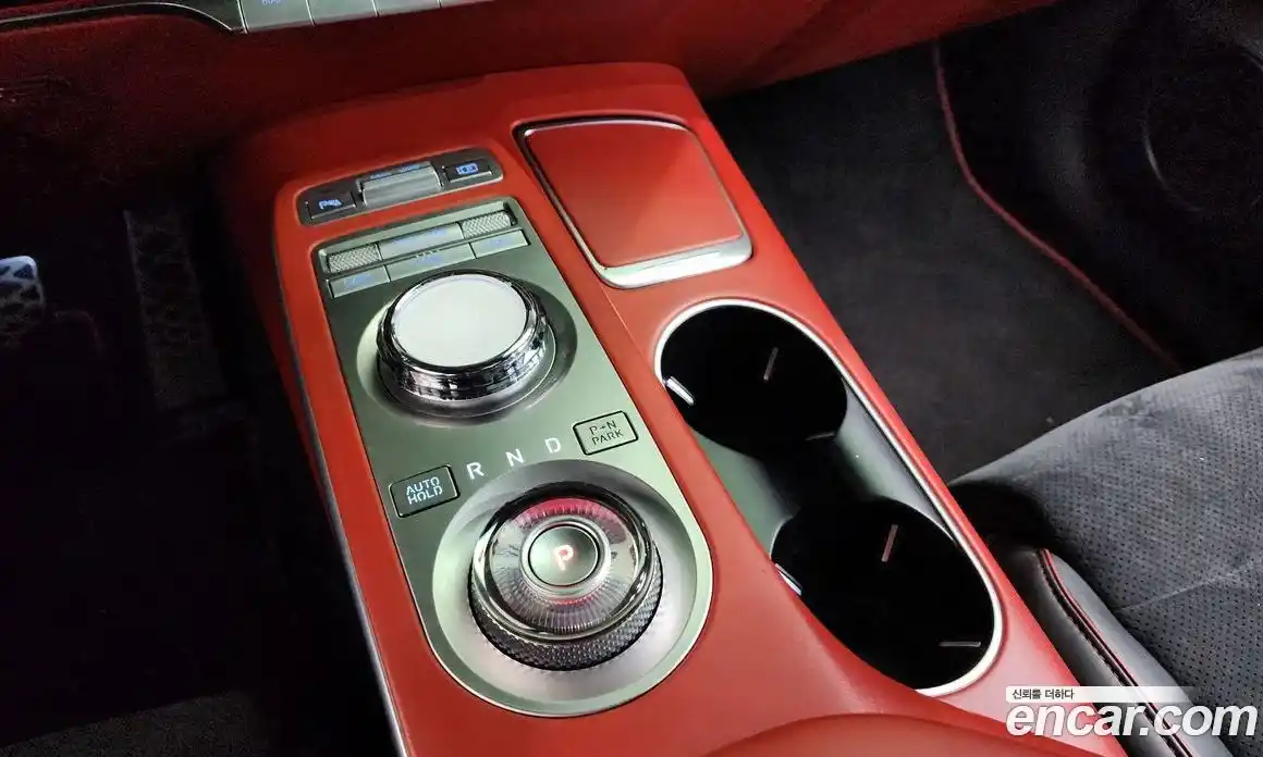 Genesis GV70 2021 2.5 Автомат в Москве № 856193, фото 9