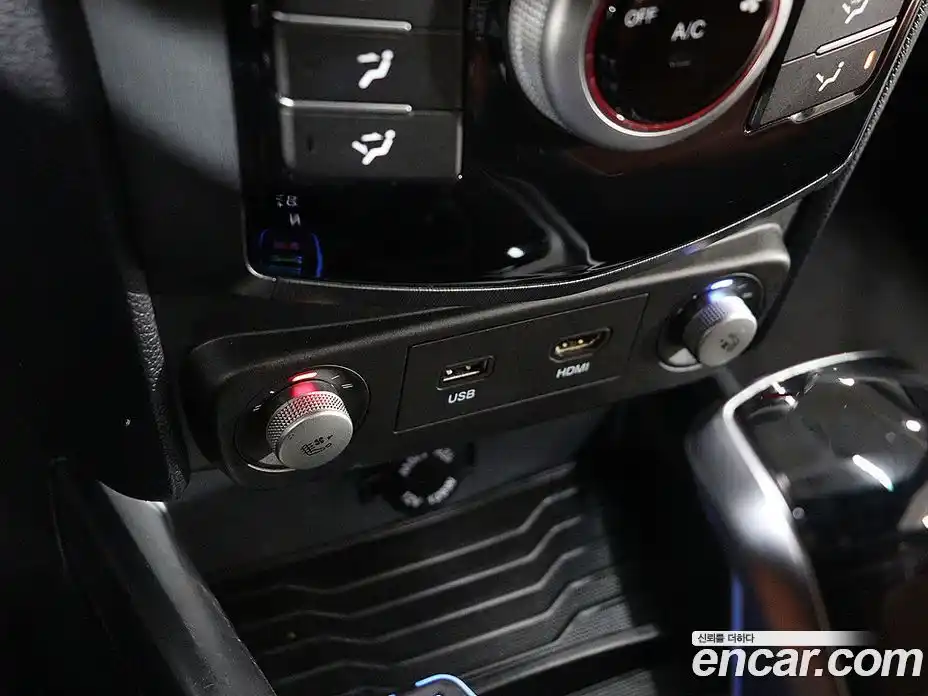 SsangYong TIBOLI 2019 1.6 Автомат в Москве № 856680, фото 19