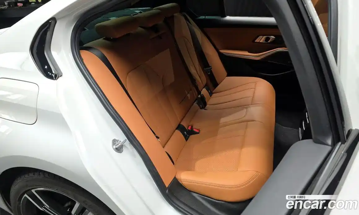 BMW 3-Series 2023 2.0 Автомат в Москве № 856882, фото 12