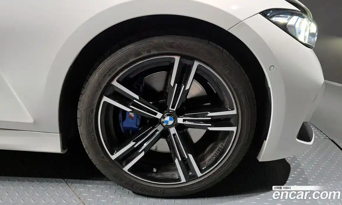 BMW 3-Series 2023 2.0 Автомат в Москве № 856882, фото 5