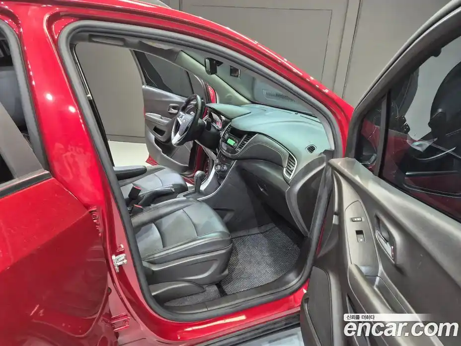 Chevrolet Trax 2018 1.4 Автомат в Москве № 858030, фото 16