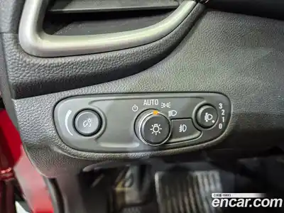 Chevrolet Trax 2018 1.4 Автомат в Москве № 858030, миниатюра 7