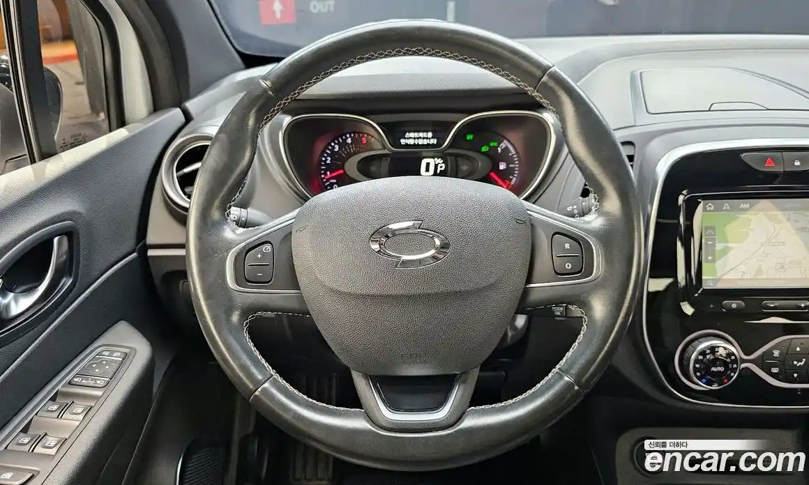 Renault QM3 2017 1.5 Автомат в Москве № 858154, фото 13