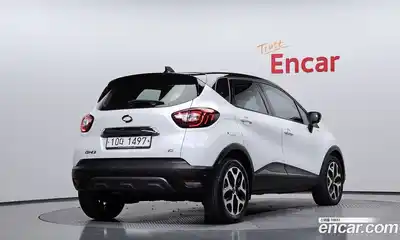 Renault QM3 2017 1.5 Автомат в Москве № 858154, миниатюра 2