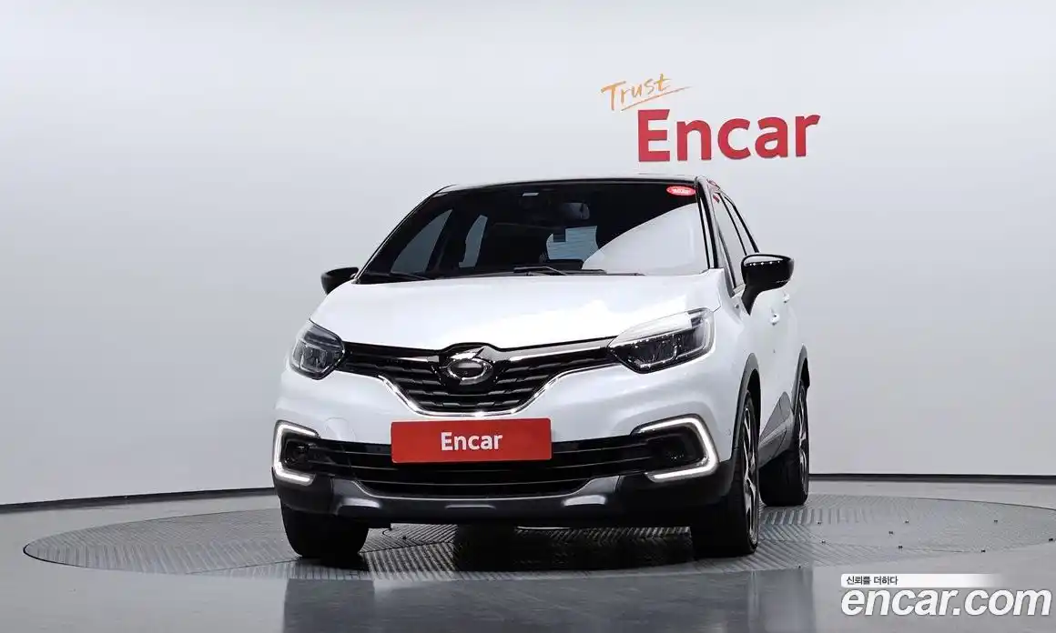 Renault QM3 2017 1.5 Автомат в Москве № 858154, фото 3