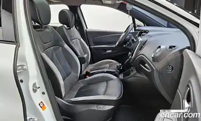 Renault QM3 2017 1.5 Автомат в Москве № 858154, миниатюра 10