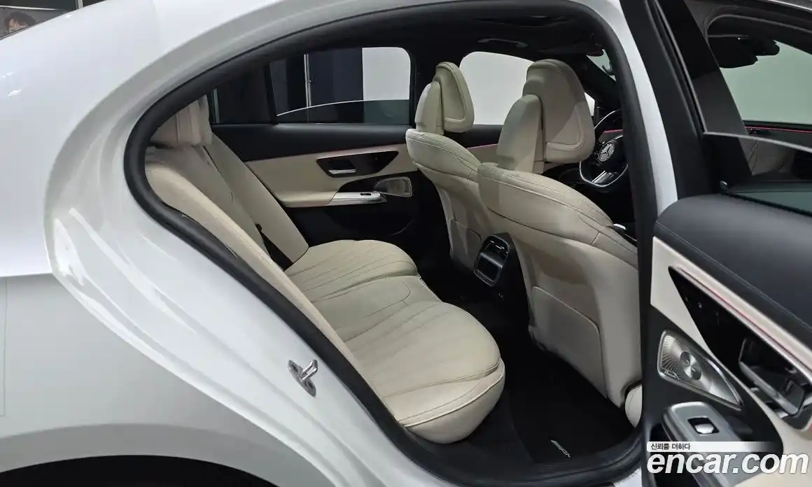 Mercedes-Benz E-Class 2024 2.0 Автомат в Москве № 859014, фото 12