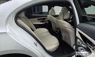 Mercedes-Benz E-Class 2024 2.0 Автомат в Москве № 859014, миниатюра 12