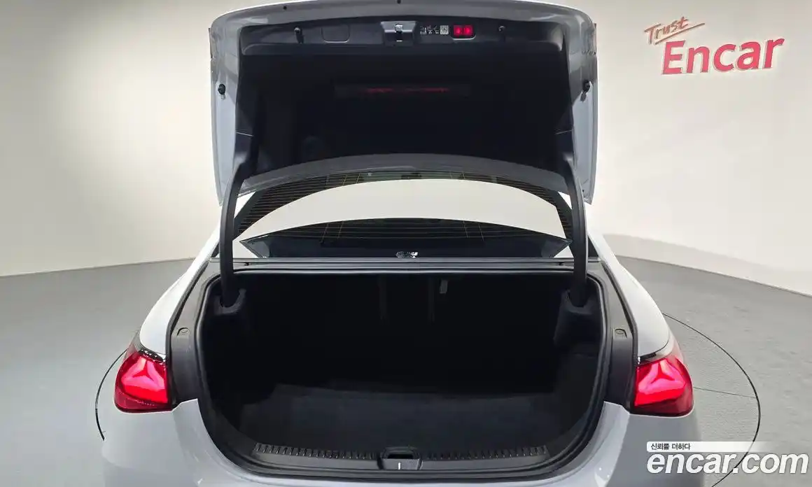 Mercedes-Benz E-Class 2024 2.0 Автомат в Москве № 859014, фото 20