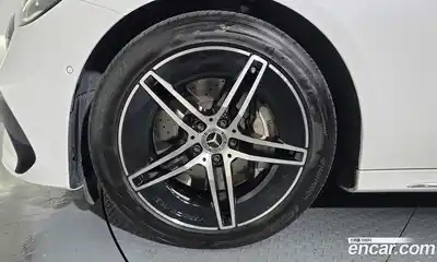 Mercedes-Benz E-Class 2024 2.0 Автомат в Москве № 859014, миниатюра 5