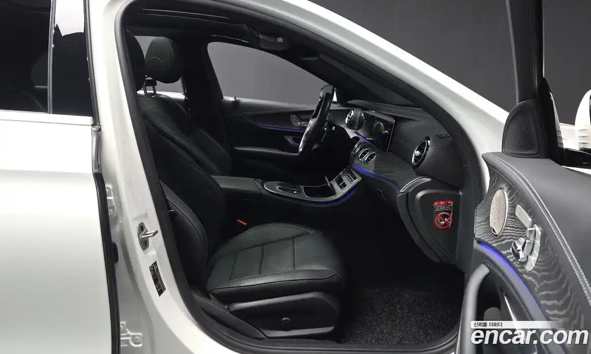 Mercedes-Benz E-Class 2022 2.0 Автомат в Москве № 859448, фото 11