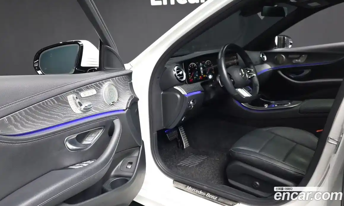 Mercedes-Benz E-Class 2022 2.0 Автомат в Москве № 859448, фото 10