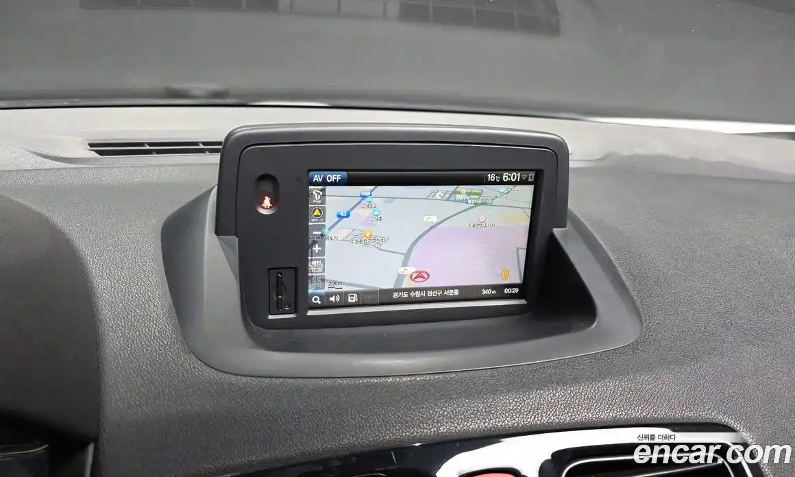 Renault SM3 2015 1.6 гидро в Москве № 885765, фото 15