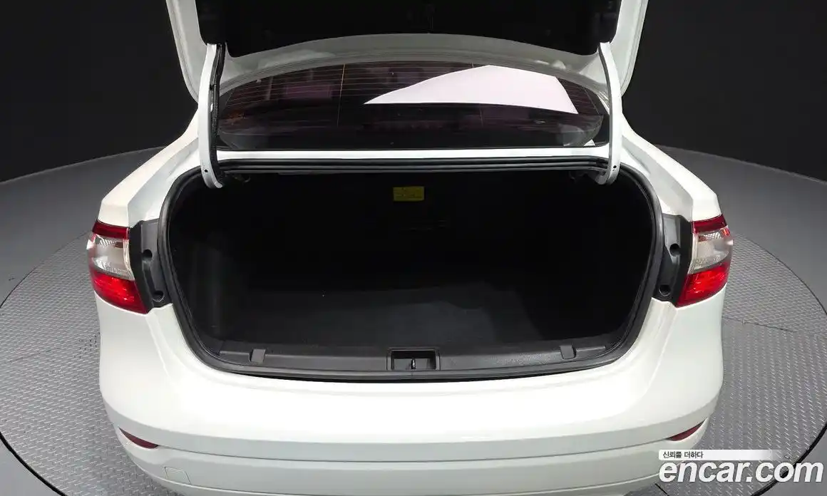 Renault SM3 2015 1.6 гидро в Москве № 885765, фото 20