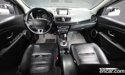 Renault SM3 2015 1.6 гидро в Москве № 885765, миниатюра 7