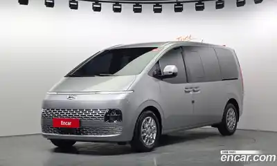 Hyundai Staria, 2023