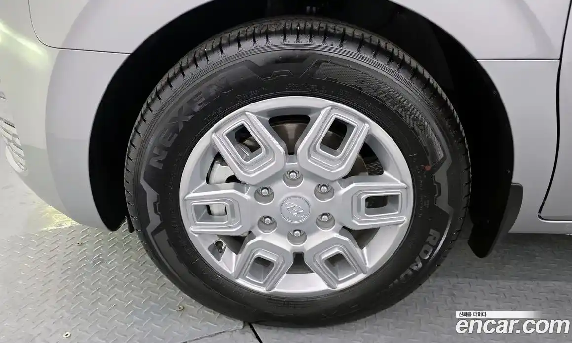 Hyundai Staria 2023 3.5 Автомат в Москве № 886356, фото 5