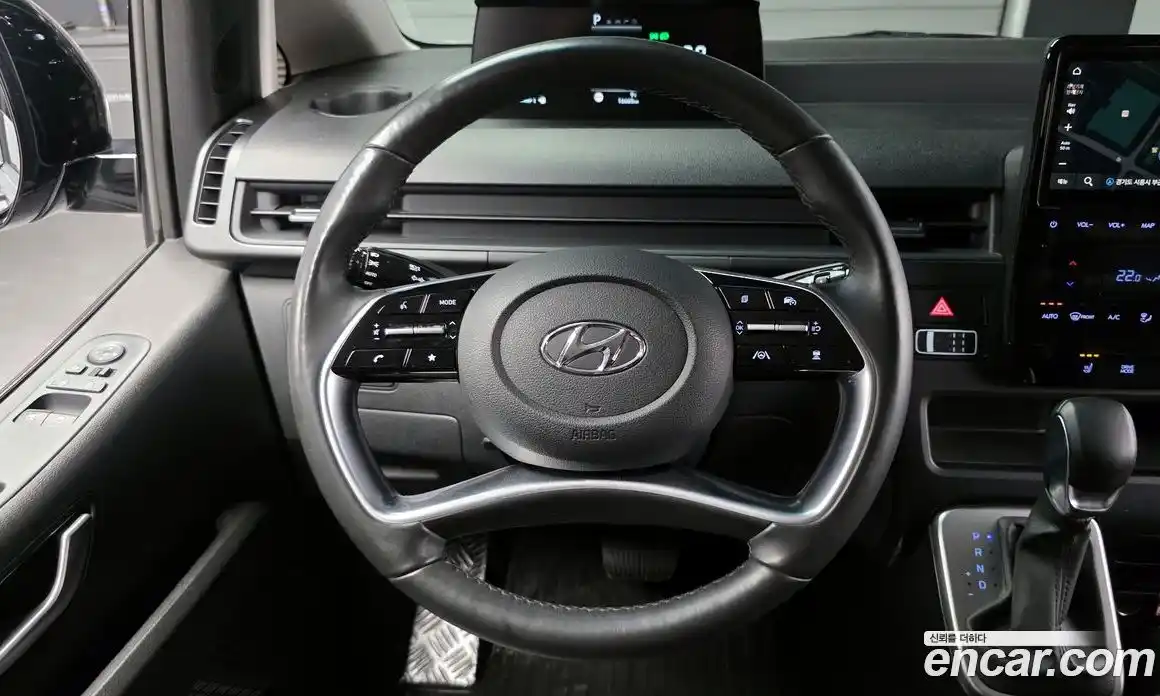 Hyundai Staria 2023 3.5 Автомат в Москве № 886501, фото 13