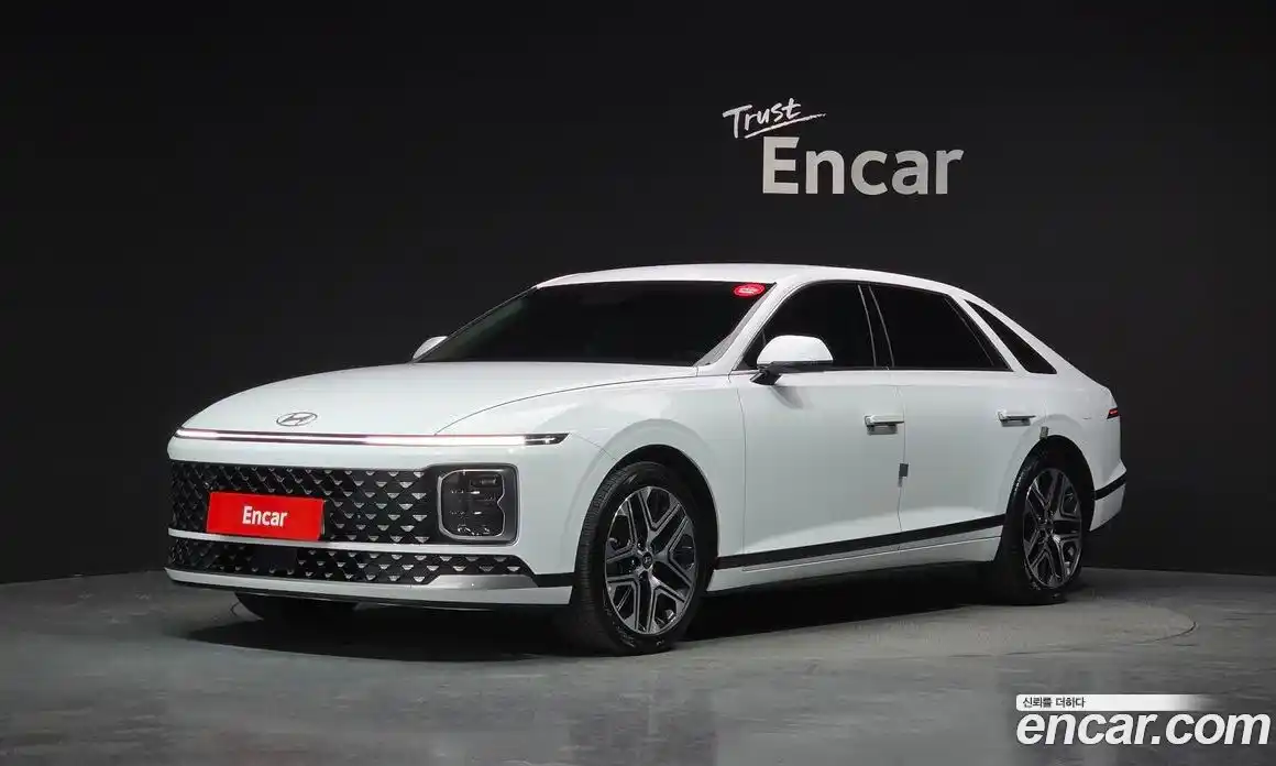 Hyundai Grandeur 2023 2.5 Автомат в Москве № 886565, фото 1