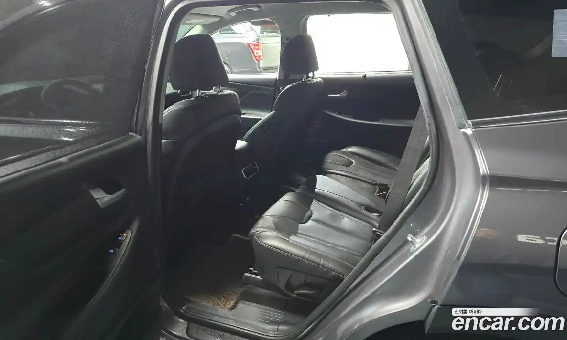 Hyundai Santa Fe 2022 2.2 Автомат в Москве № 886889, фото 11