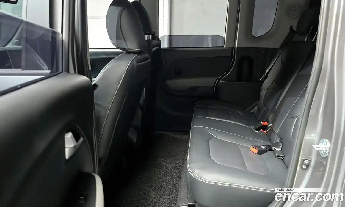 Kia Ray 2023 1.0 Автомат в Москве № 887175, фото 12