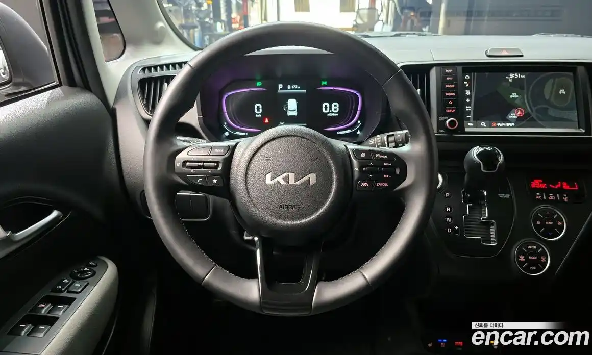 Kia Ray 2023 1.0 Автомат в Москве № 887175, фото 13