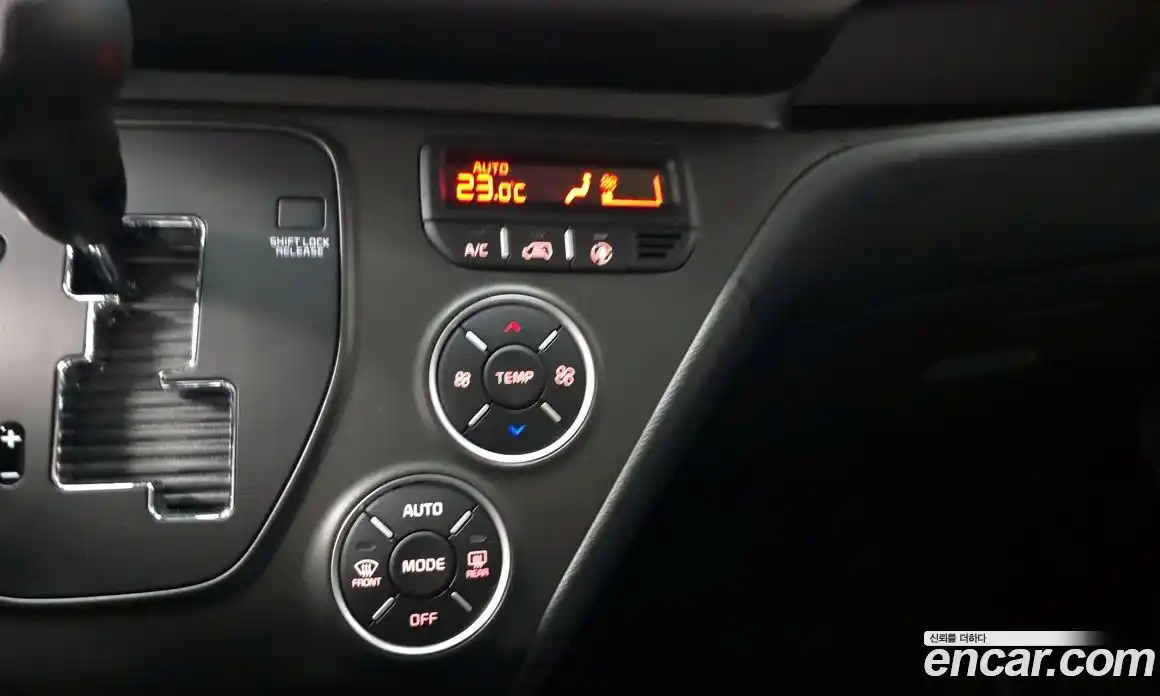 Kia Ray 2023 1.0 Автомат в Москве № 887175, фото 17