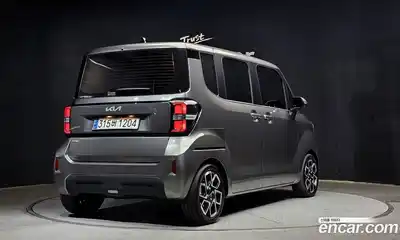 Kia Ray 2023 1.0 Автомат в Москве № 887175, миниатюра 2