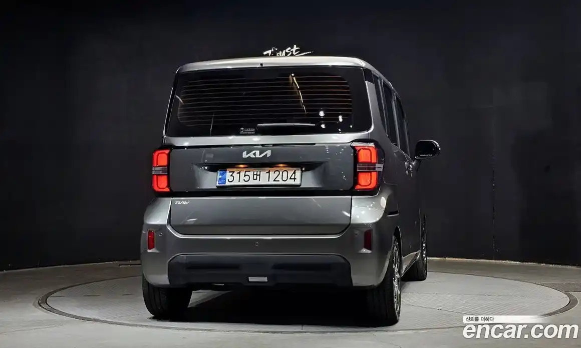 Kia Ray 2023 1.0 Автомат в Москве № 887175, фото 4