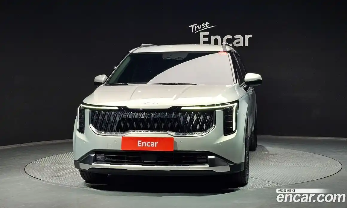 Kia Canival 2025 3.5 Автомат в Москве № 887230, фото 3