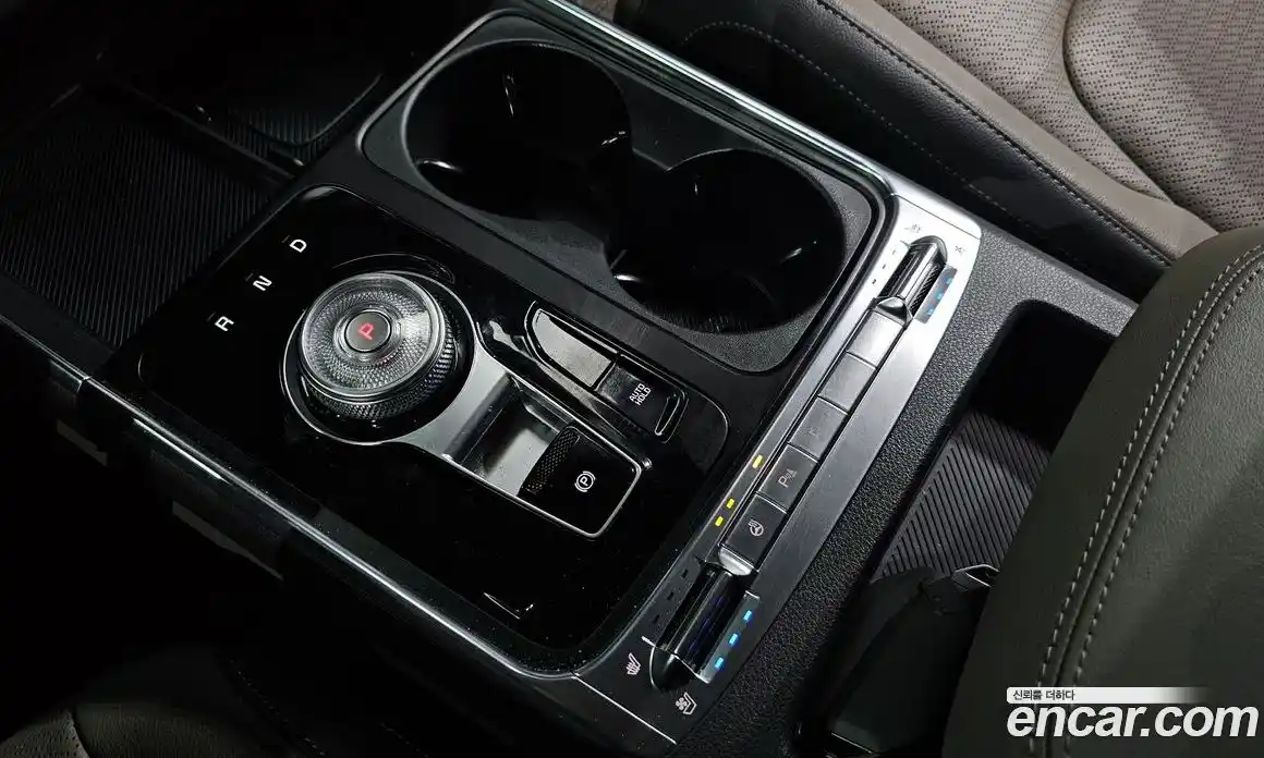 Kia Canival 2025 3.5 Автомат в Москве № 887230, фото 9