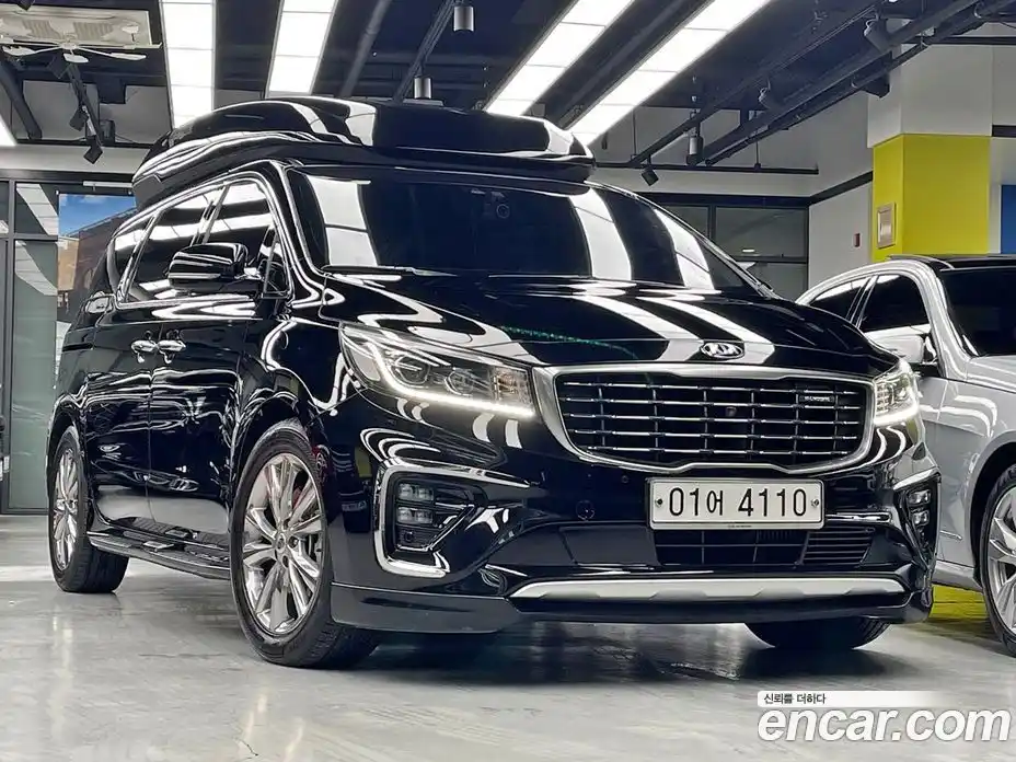 Kia Canival 2019 2.2 Автомат в Москве № 887315, фото 19