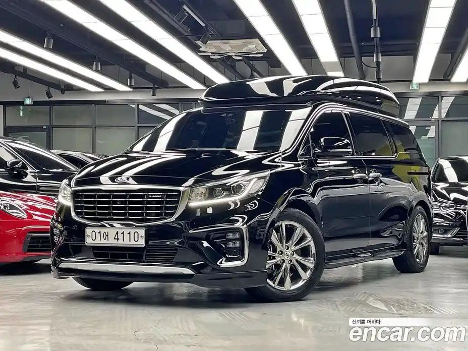Kia Canival 2019 2.2 Автомат в Москве № 887315, фото 3