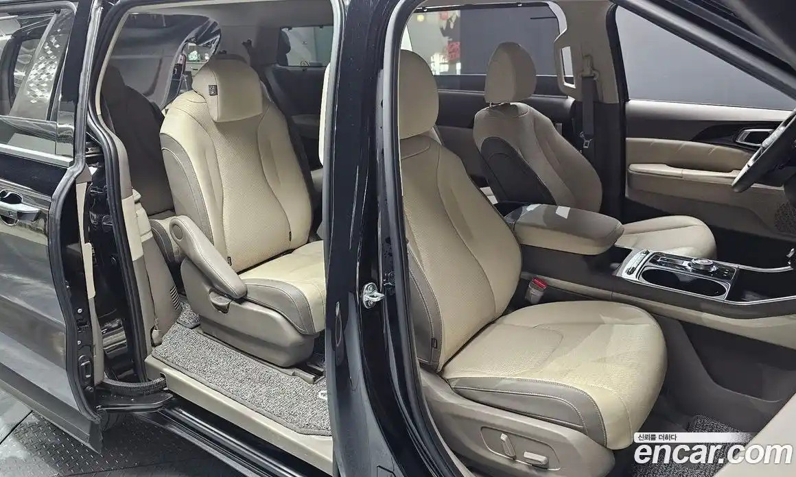 Kia Canival 2025 2.2 Автомат в Москве № 887775, фото 11