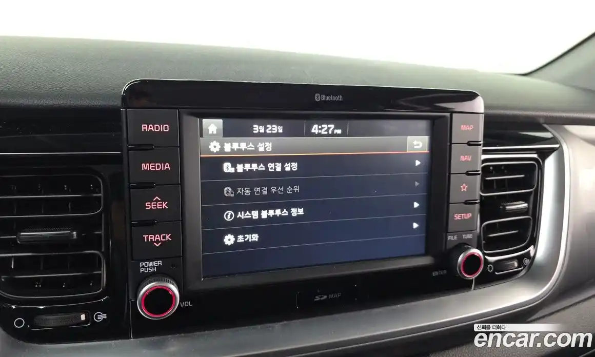 Kia Stonic 2018 1.6 Автомат в Москве № 888062, фото 16