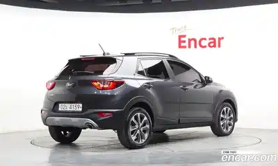 Kia Stonic 2018 1.6 Автомат в Москве № 888062, миниатюра 2