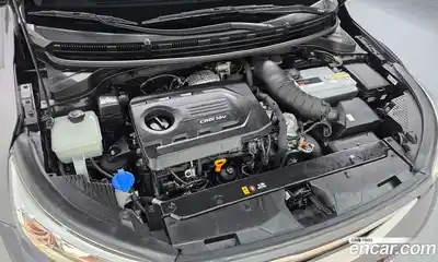 Kia Stonic 2018 1.6 Автомат в Москве № 888062, миниатюра 6