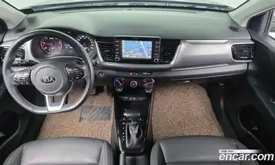 Kia Stonic 2018 1.6 Автомат в Москве № 888062, миниатюра 7