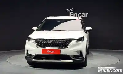 Kia Canival 2023 2.2 Автомат в Москве № 888098, миниатюра 3