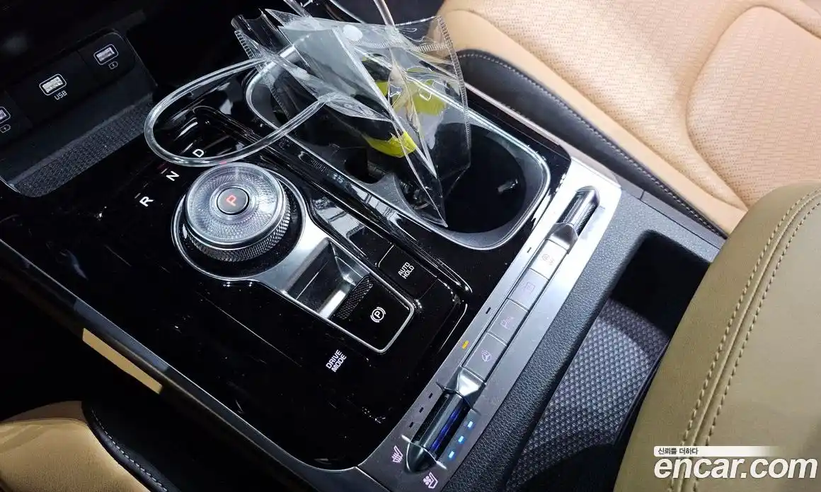 Kia Canival 2023 2.2 Автомат в Москве № 888098, фото 9